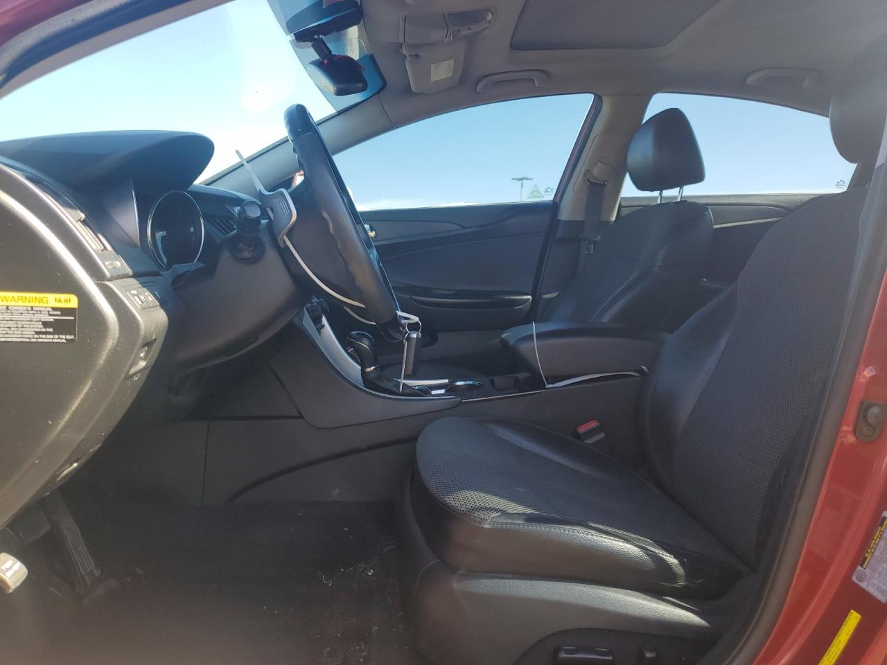 2012 Hyundai Sonata - Image 7