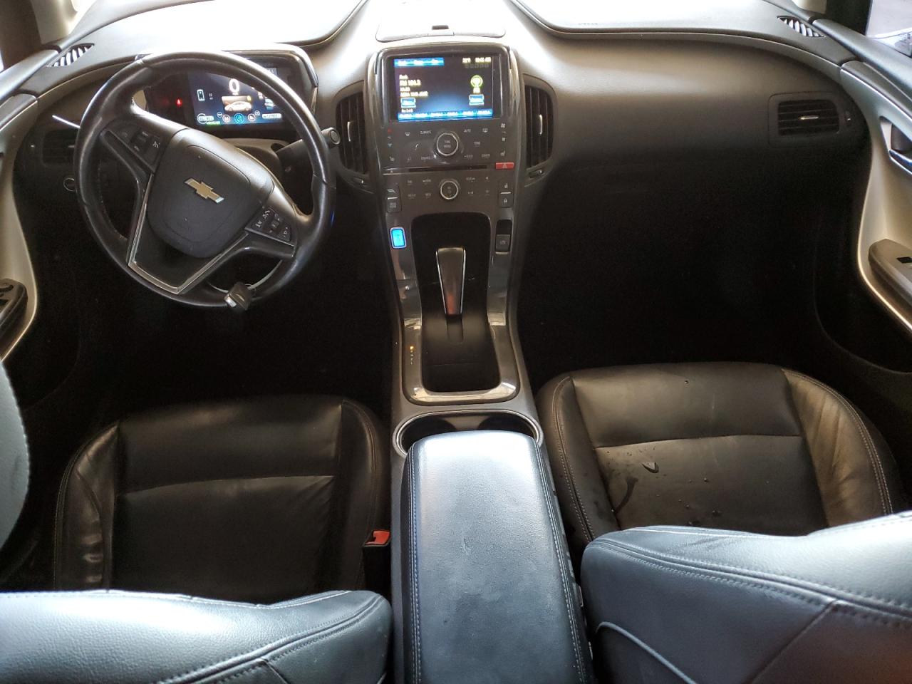 2013 Chevrolet Volt - Image 8