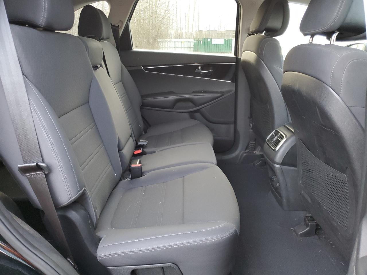 2016 Kia Sorento - Image 11