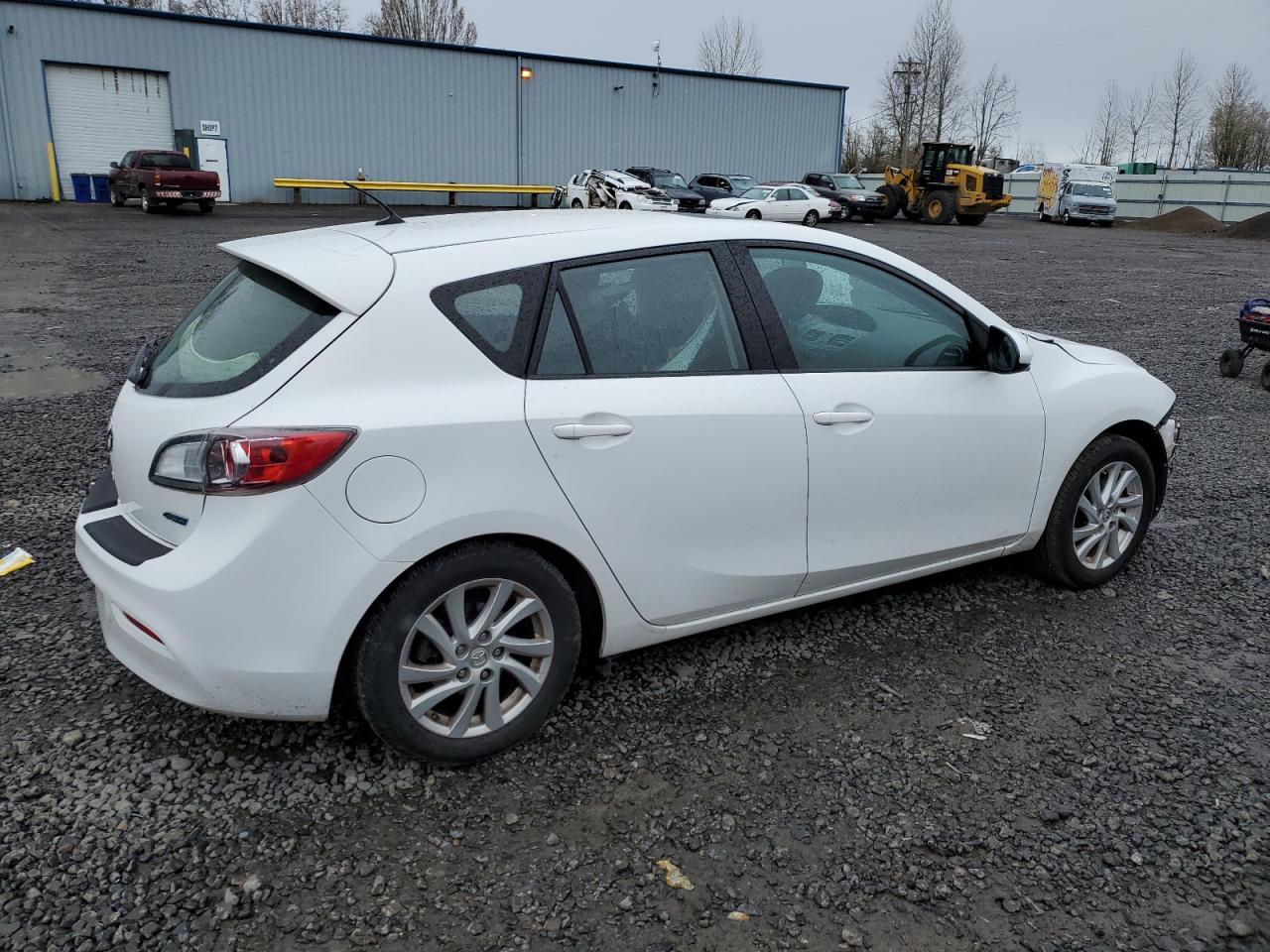 2012 Mazda 3 - Image 3