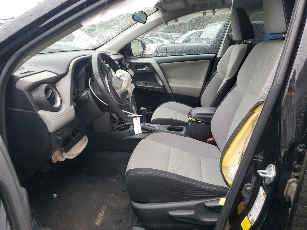 2018 Toyota RAV 4 - Image 7