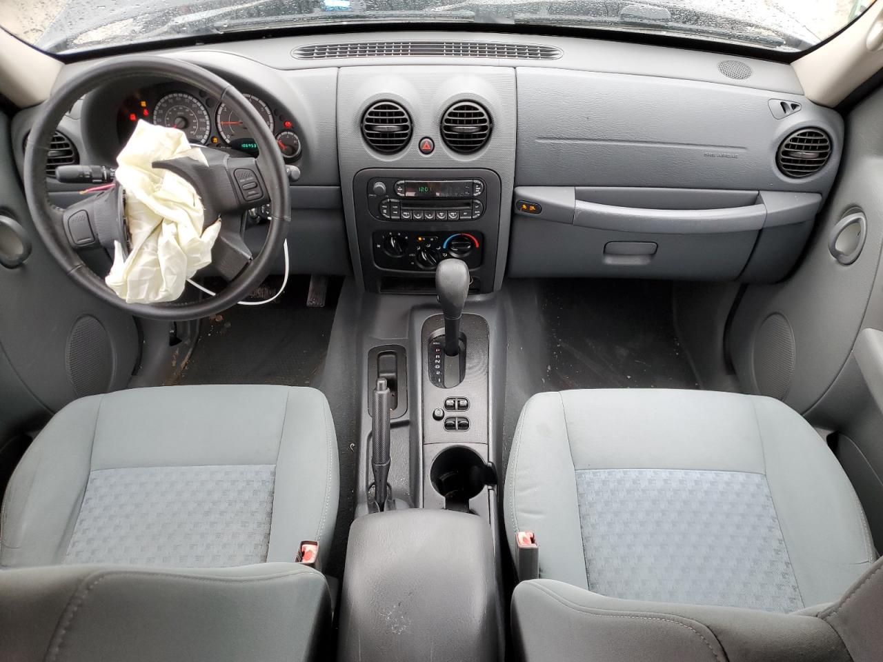 2006 Jeep Liberty (North America) - Image 8
