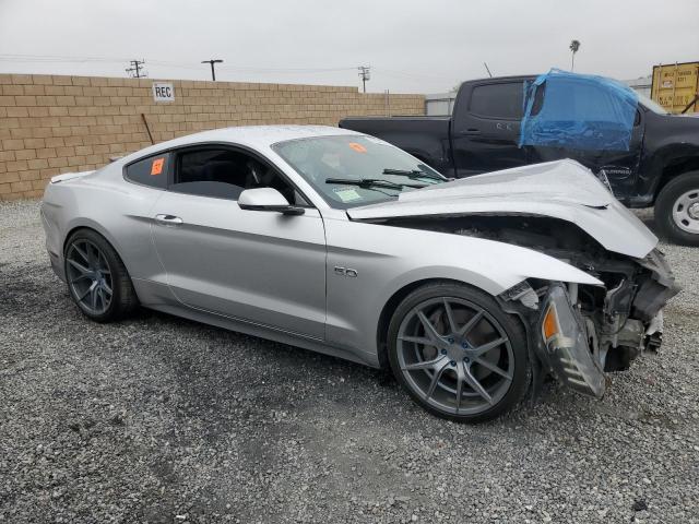 Купе FORD MUSTANG 2016 Серебристый