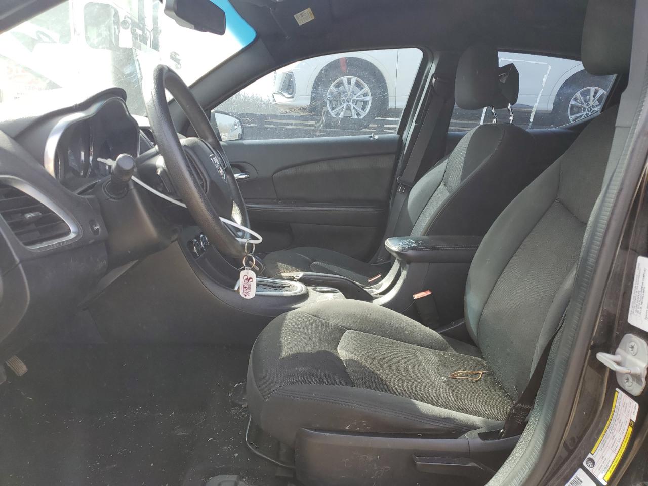 2014 Dodge Avenger - Image 7