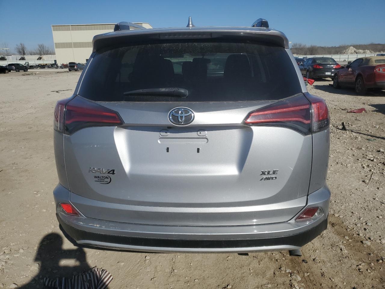 2016 Toyota RAV 4 - Image 6