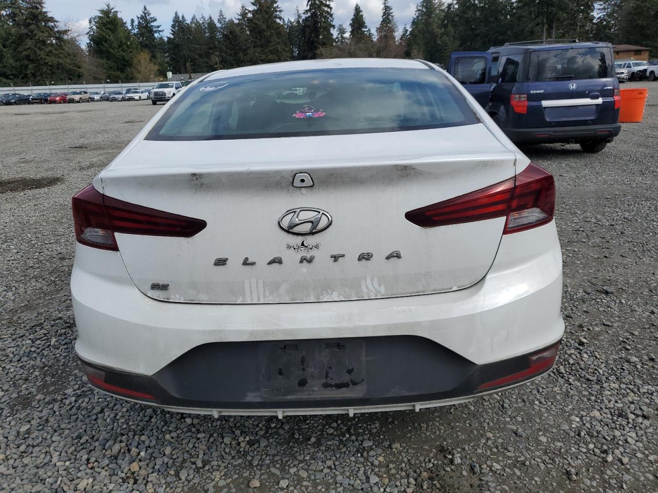 2019 Hyundai Elantra - Image 6