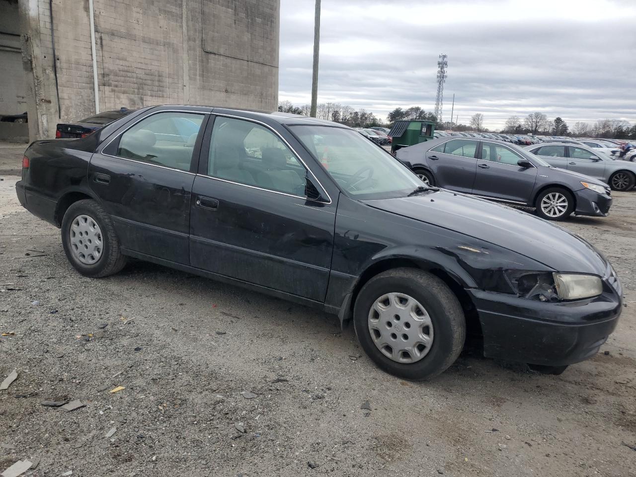 1999 Toyota Camry - Image 4