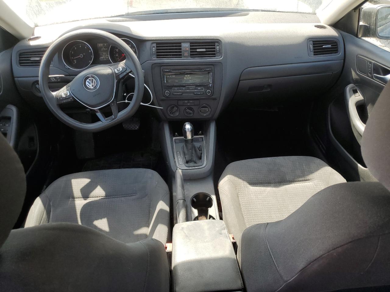 2015 Volkswagen Jetta - Image 8