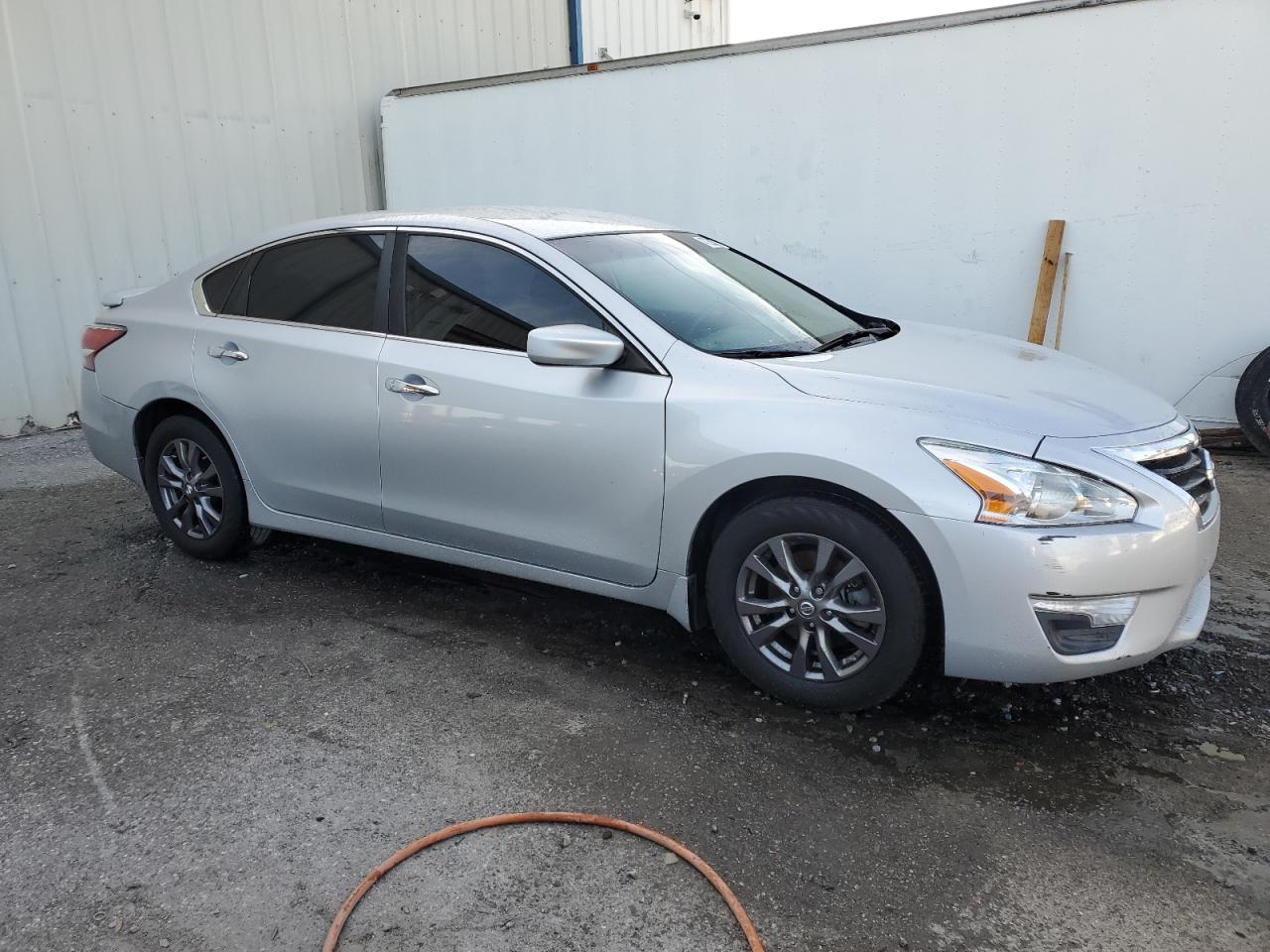 2015 Nissan Altima - Image 4