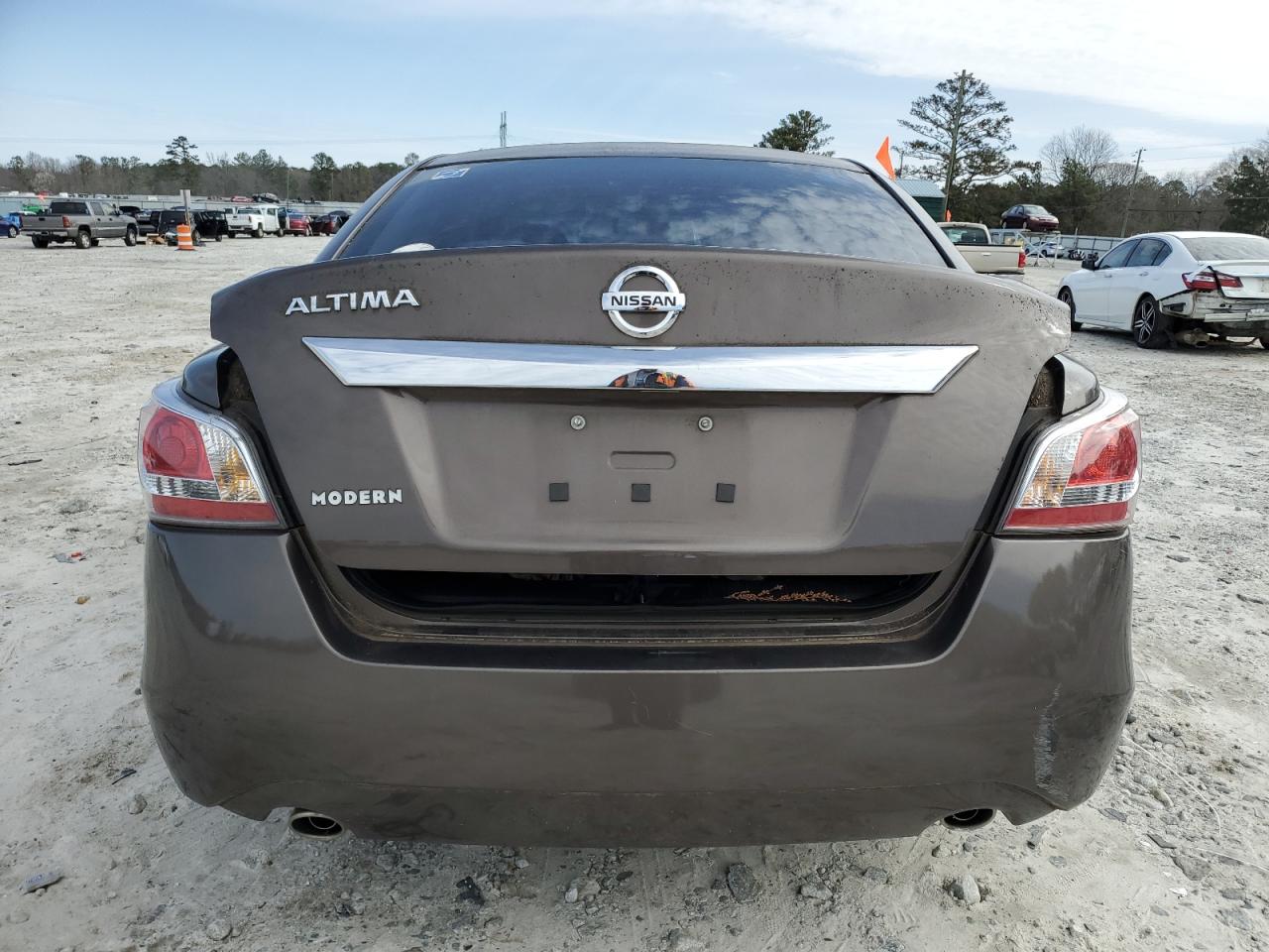 2015 Nissan Altima - Image 6