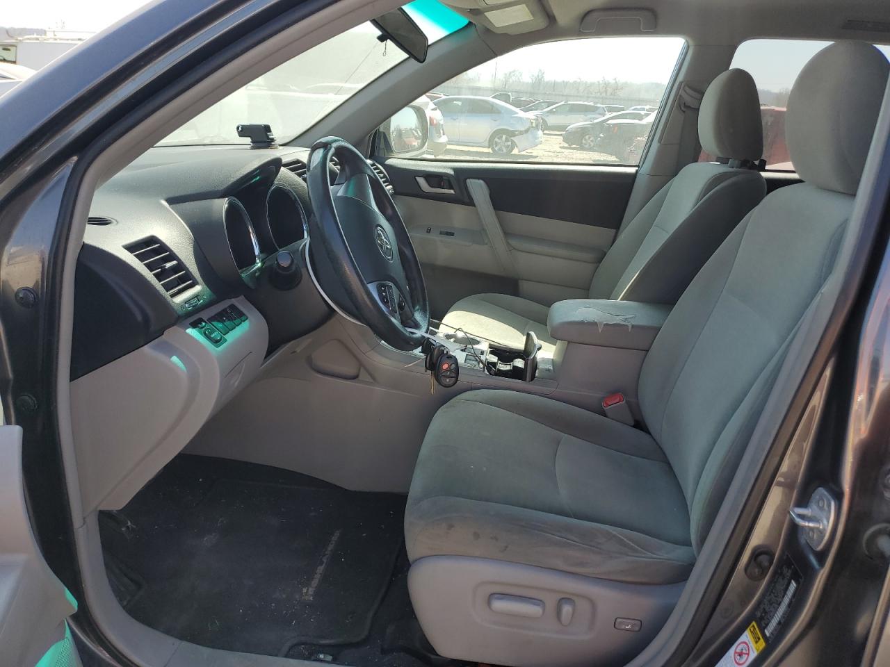 2013 Toyota Highlander - Image 7