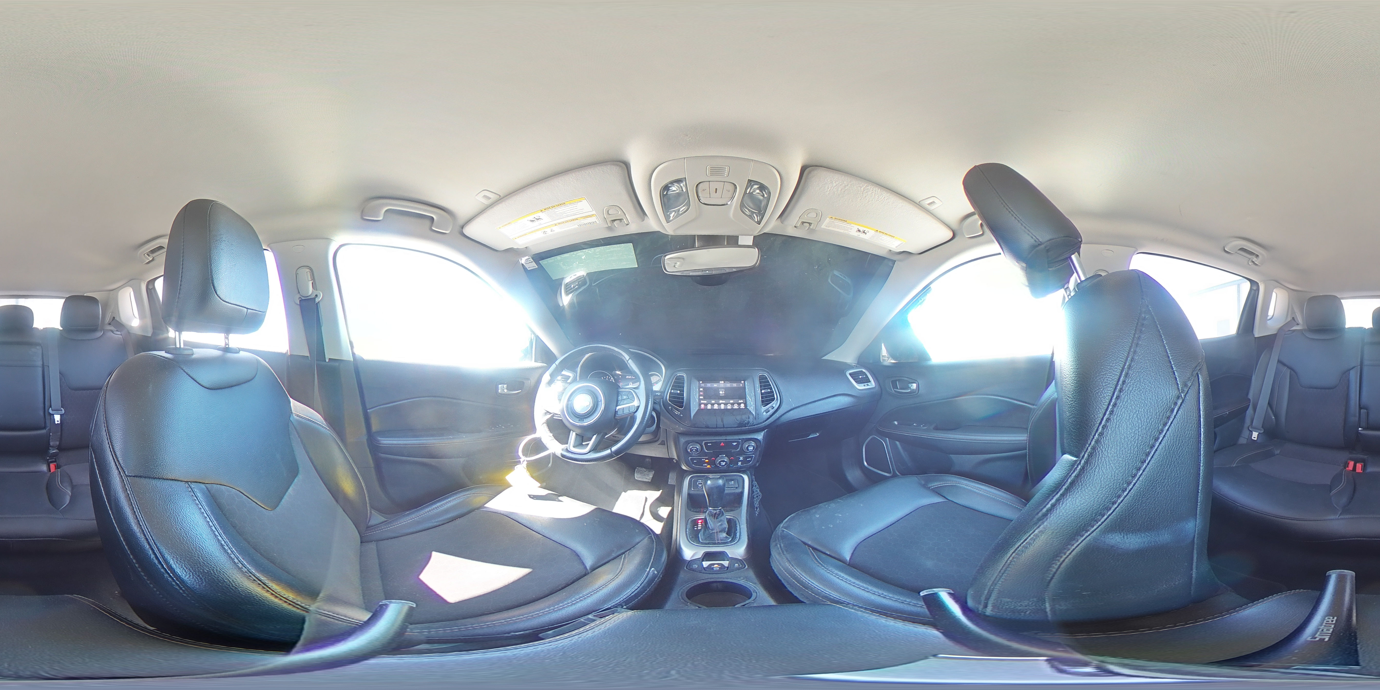 2019 Jeep Compass - Image 16