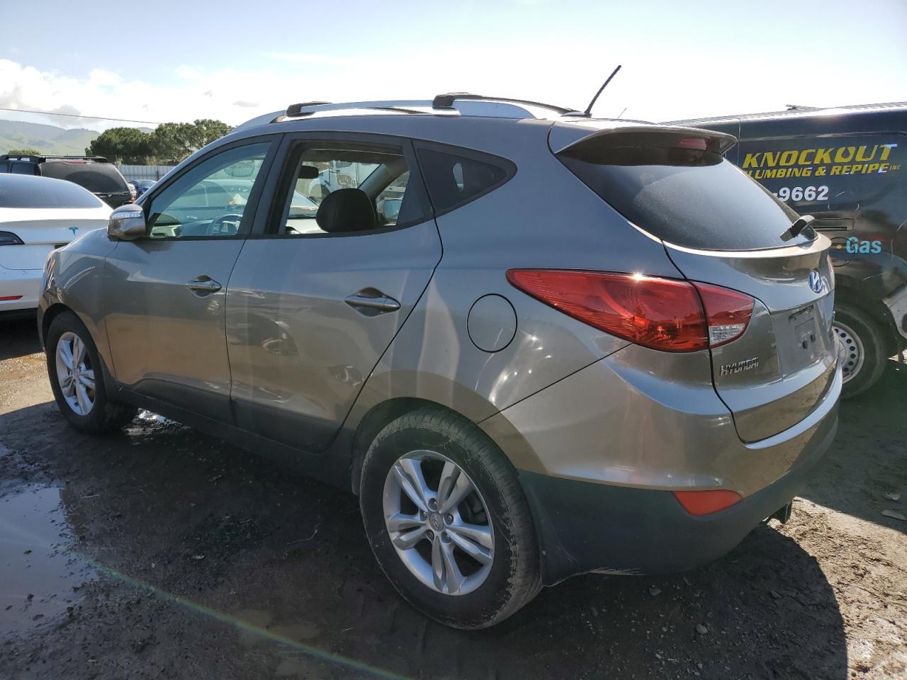 2012 Hyundai Tucson - Image 2