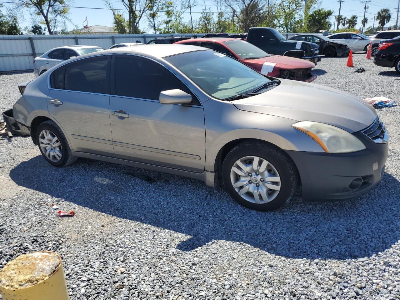 2012 Nissan Altima - Image 4