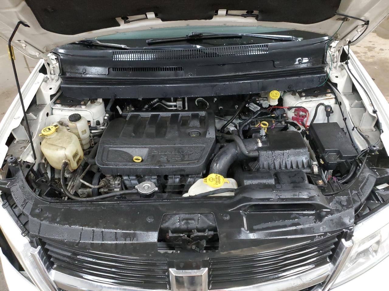 2010 Dodge Journey - Image 12