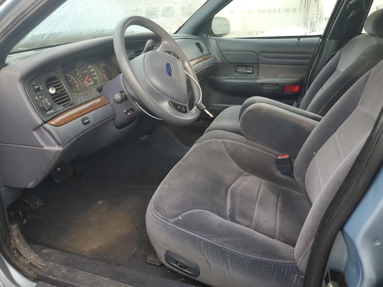 2001 Ford Crown Victoria Lx VIN: 2FAFP74W81X103334 Lot: 50603315