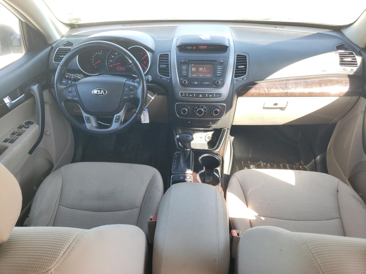 2015 Kia Sorento - Image 8