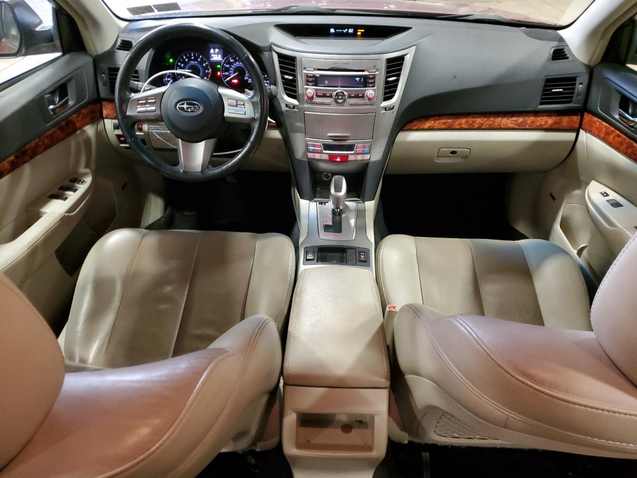 2011 Subaru Outback - Image 8