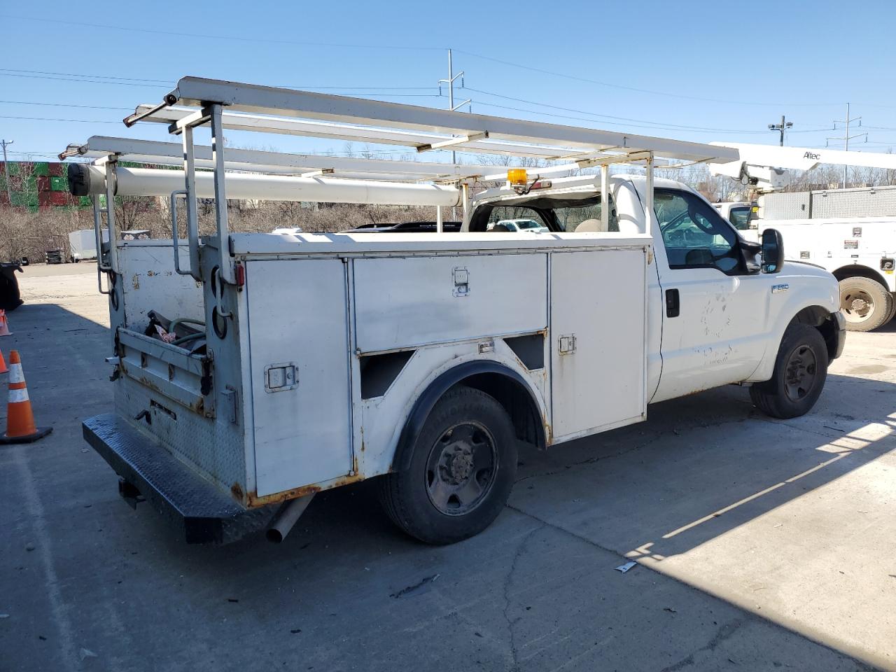 2006 Ford F250 - Image 3