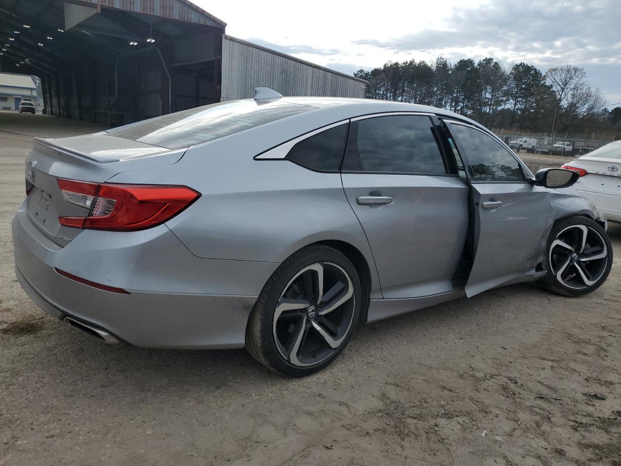 2018 Honda Accord - Image 3