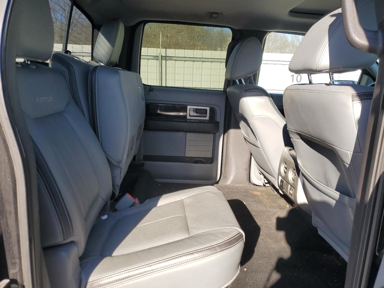 2011 Ford F-150 - Image 10