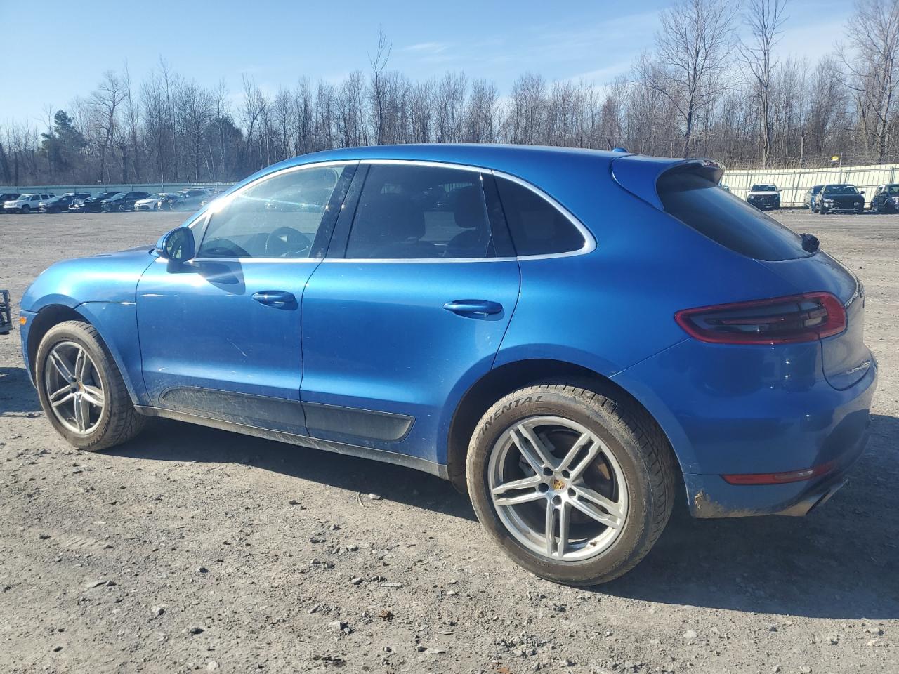 2017 Porsche Macan - Image 2
