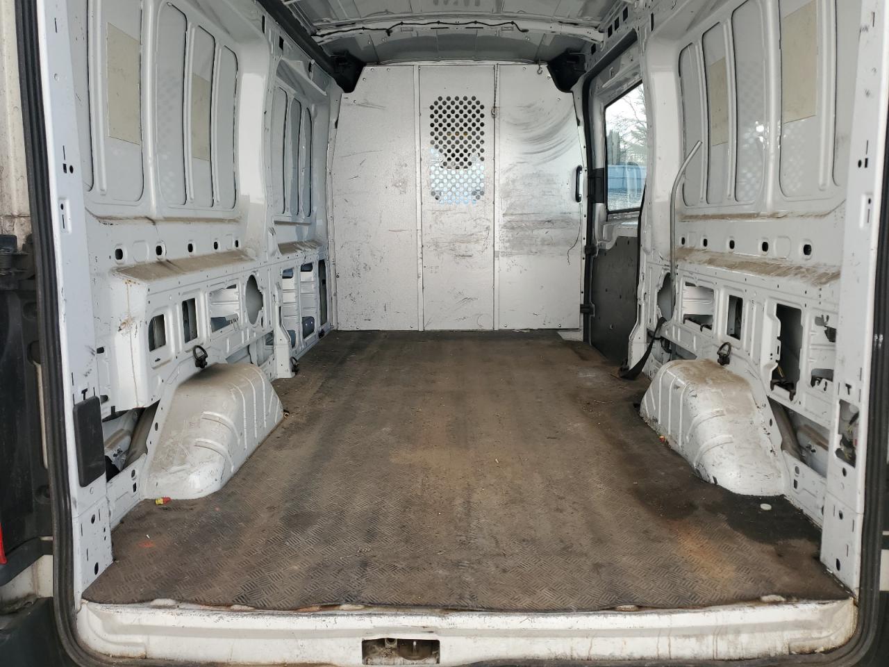 1FTYR2CM4GKB23589 2016 Ford Transit T-250