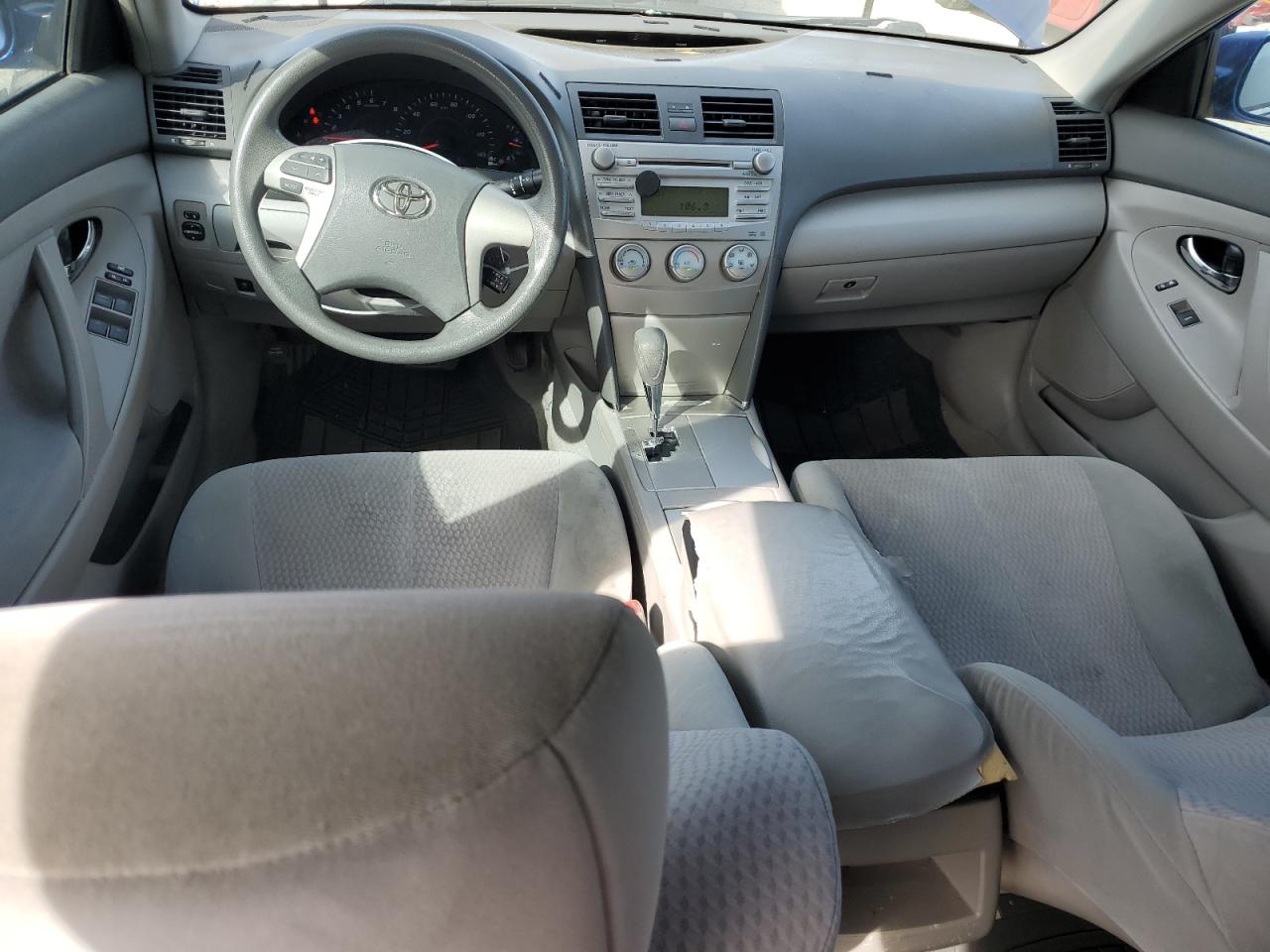 2011 Toyota Camry - Image 8