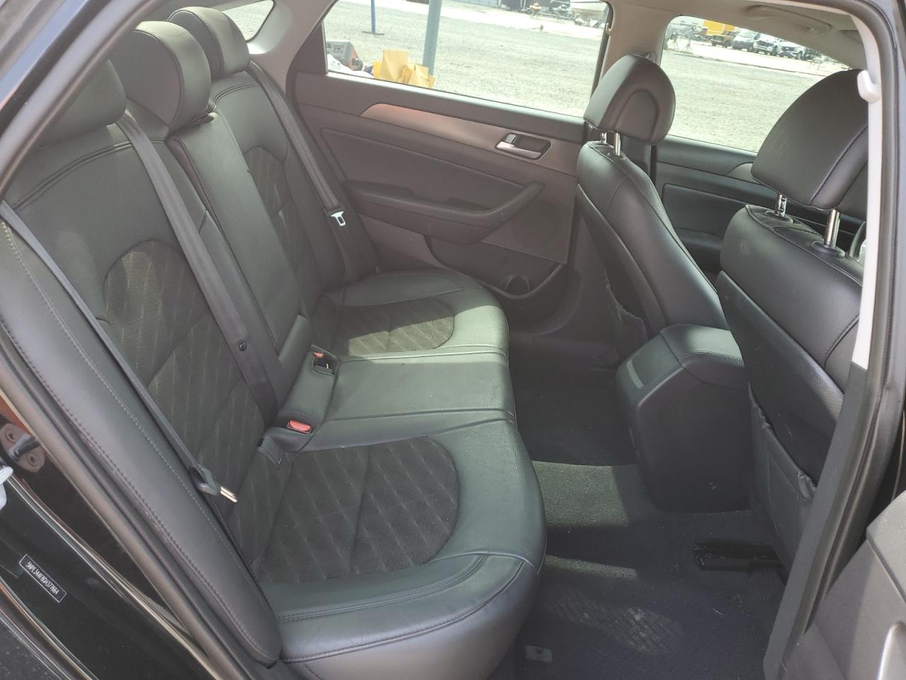 2016 Hyundai Sonata - Image 10