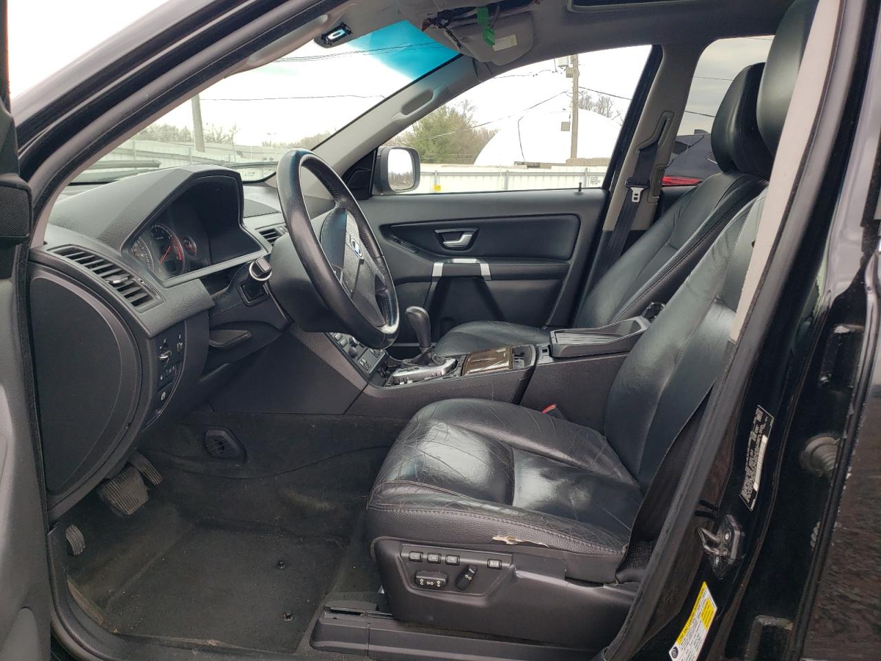 2010 Volvo XC90 - Image 7