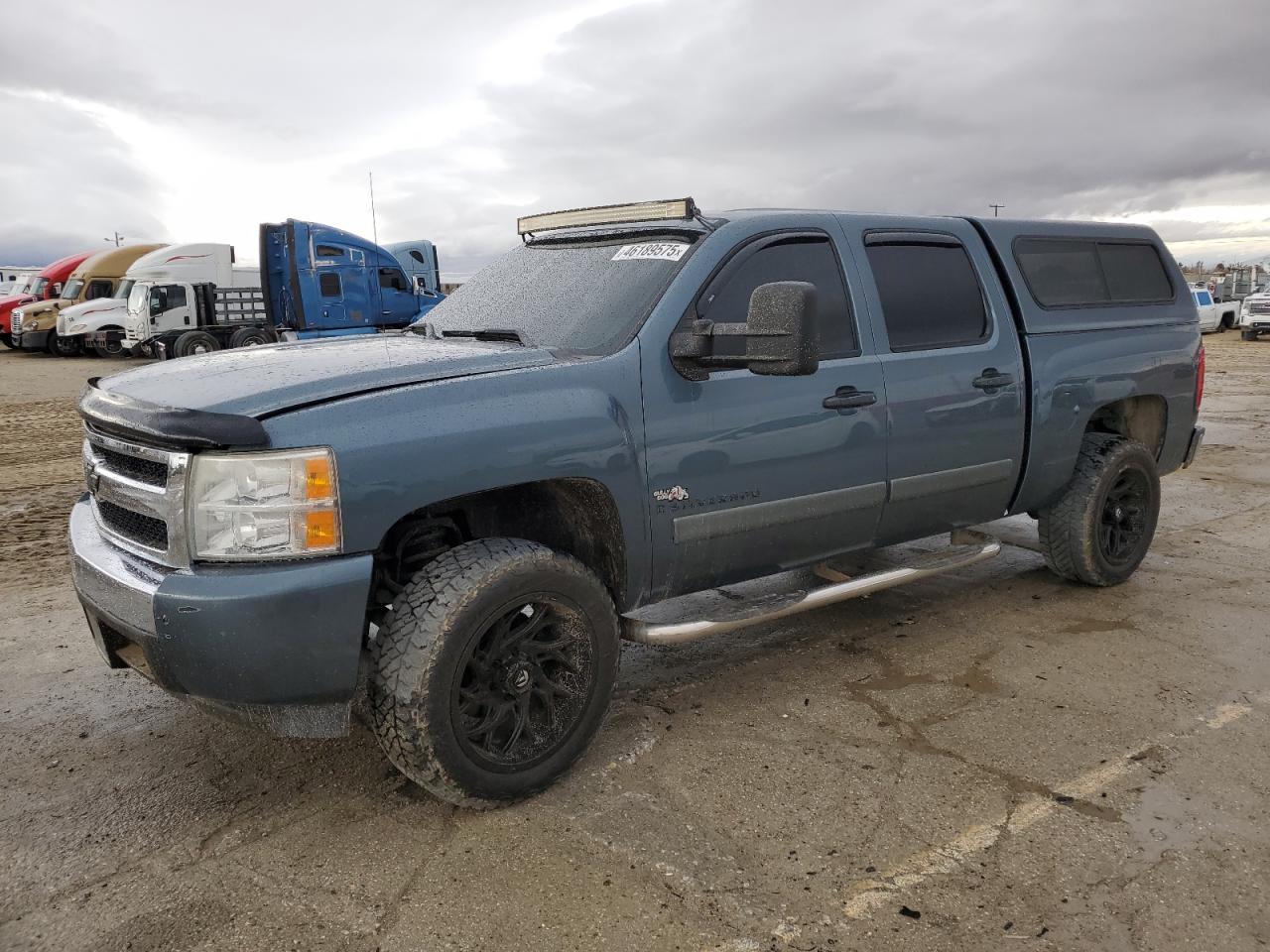 2007 Chevrolet Silverado - Image 1