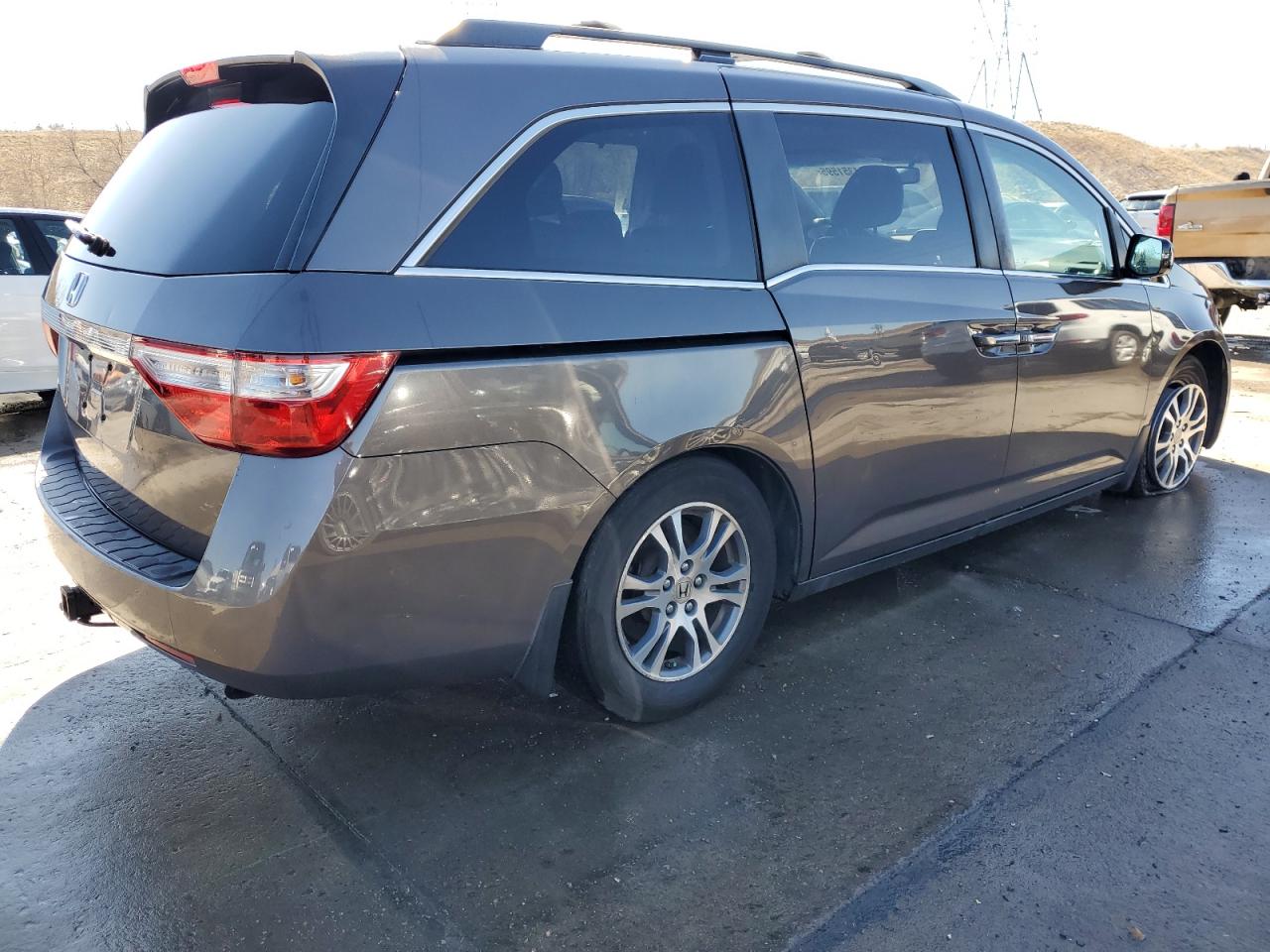 2011 Honda Odyssey - Image 3