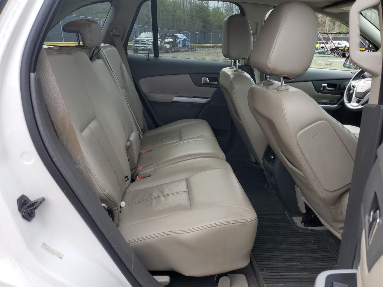 2013 Ford Edge - Image 11