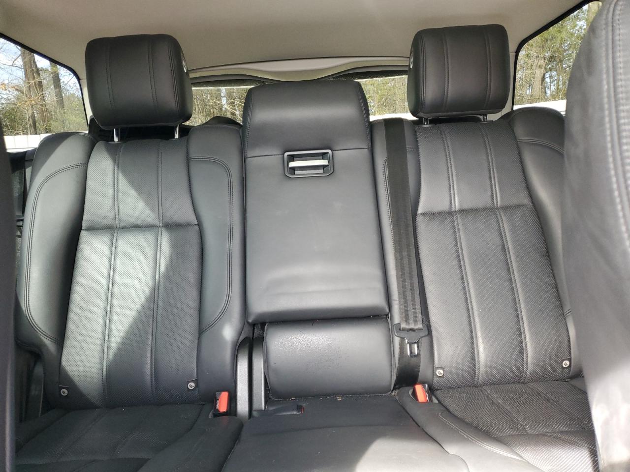 2016 Land Rover Range Rover - Image 10