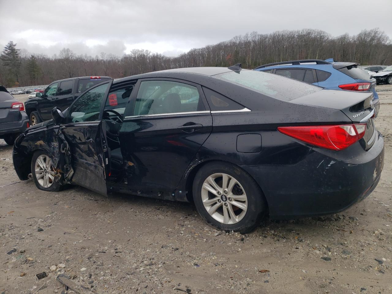 2013 Hyundai Sonata - Image 2