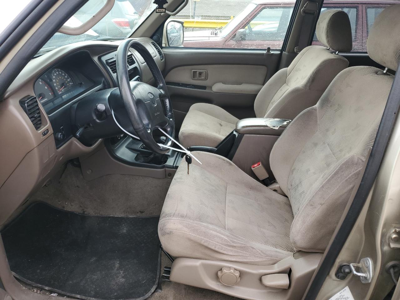 2002 Toyota 4Runner - Image 7