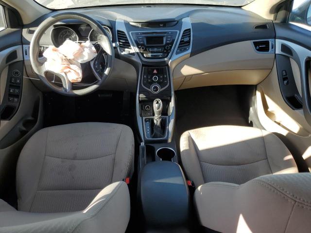 Sedans HYUNDAI ELANTRA 2015 Srebrny