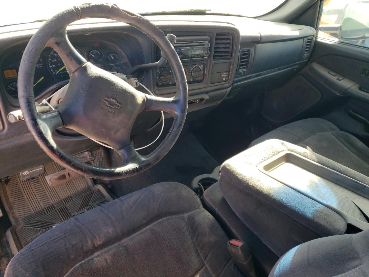 2001 Chevrolet Silverado - Image 8