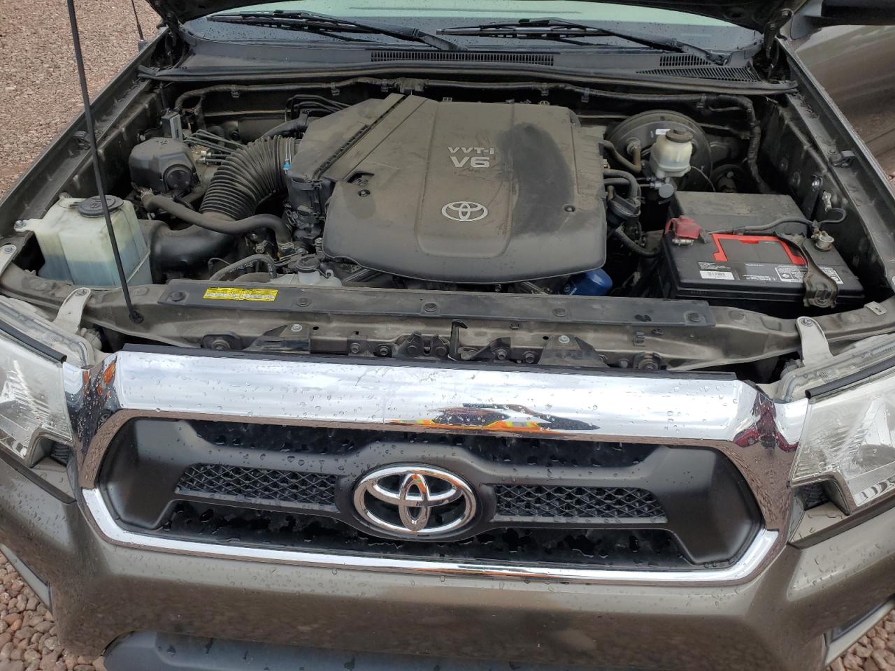 2012 Toyota Tacoma - Image 11