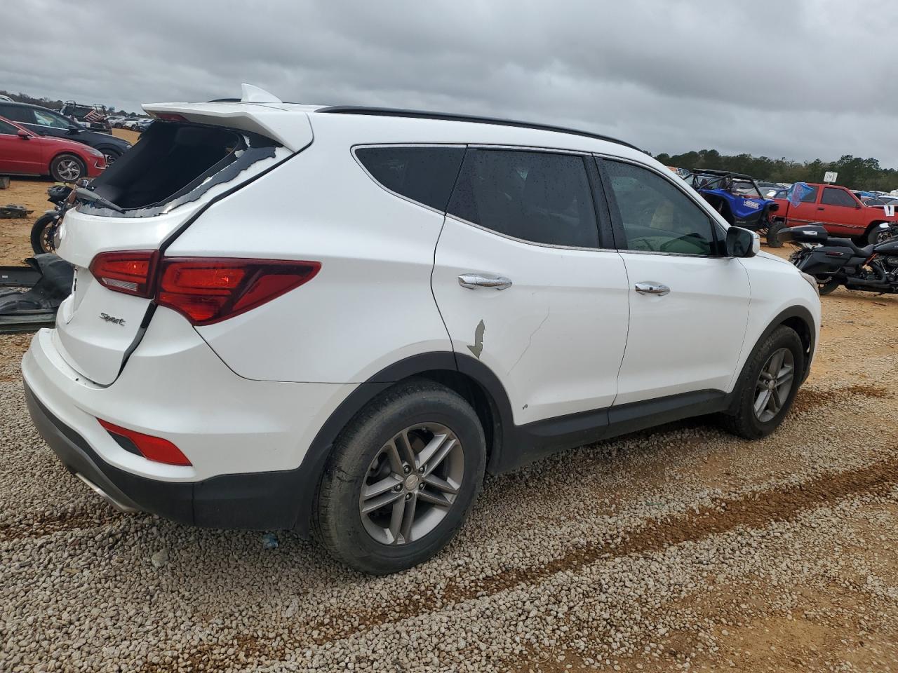 2018 Hyundai Santa Fe - Image 3