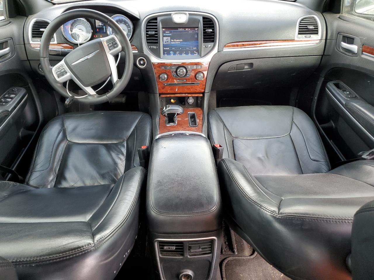 2014 Chrysler 300 - Image 8