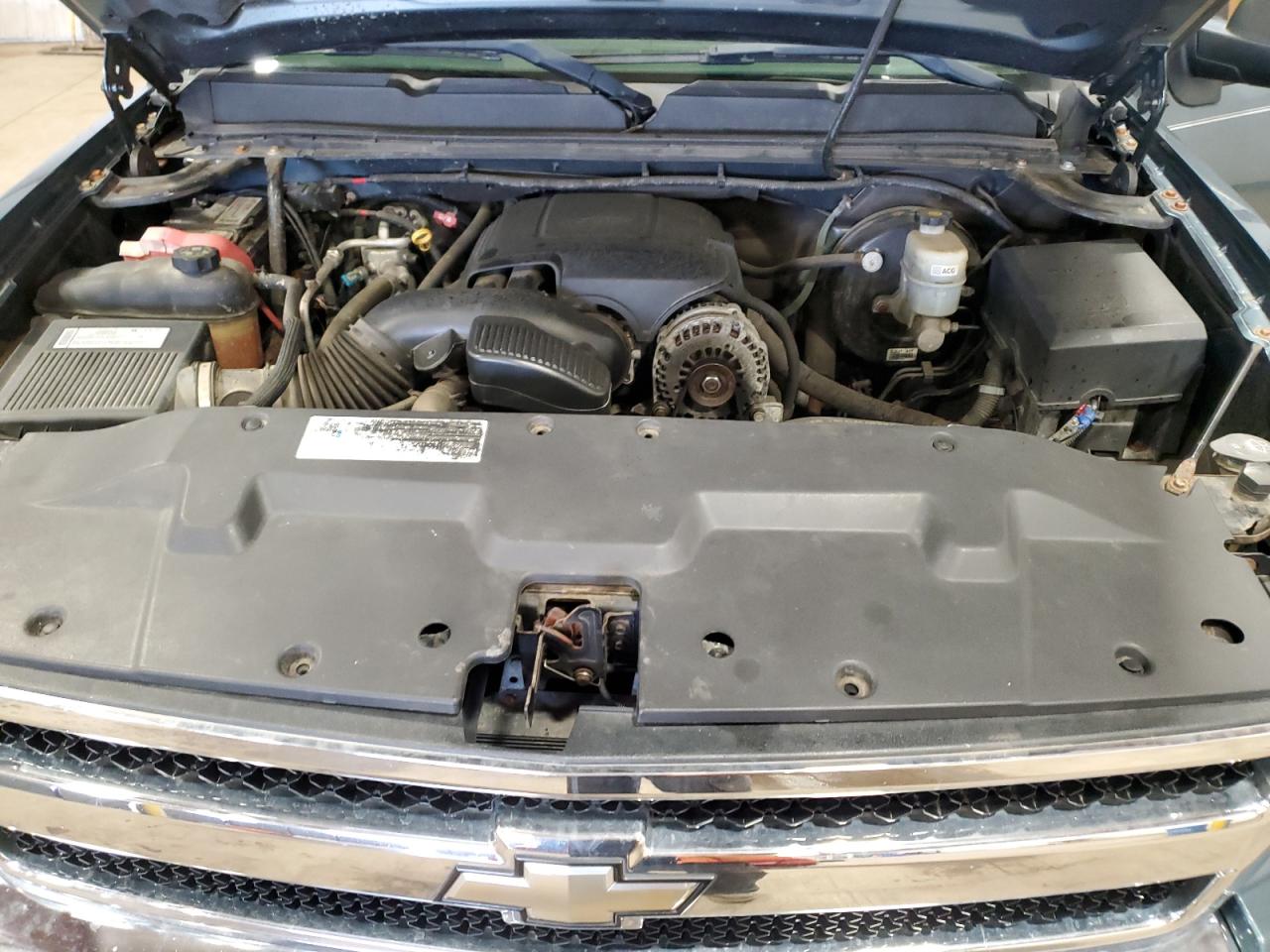 2008 Chevrolet Silverado - Image 11