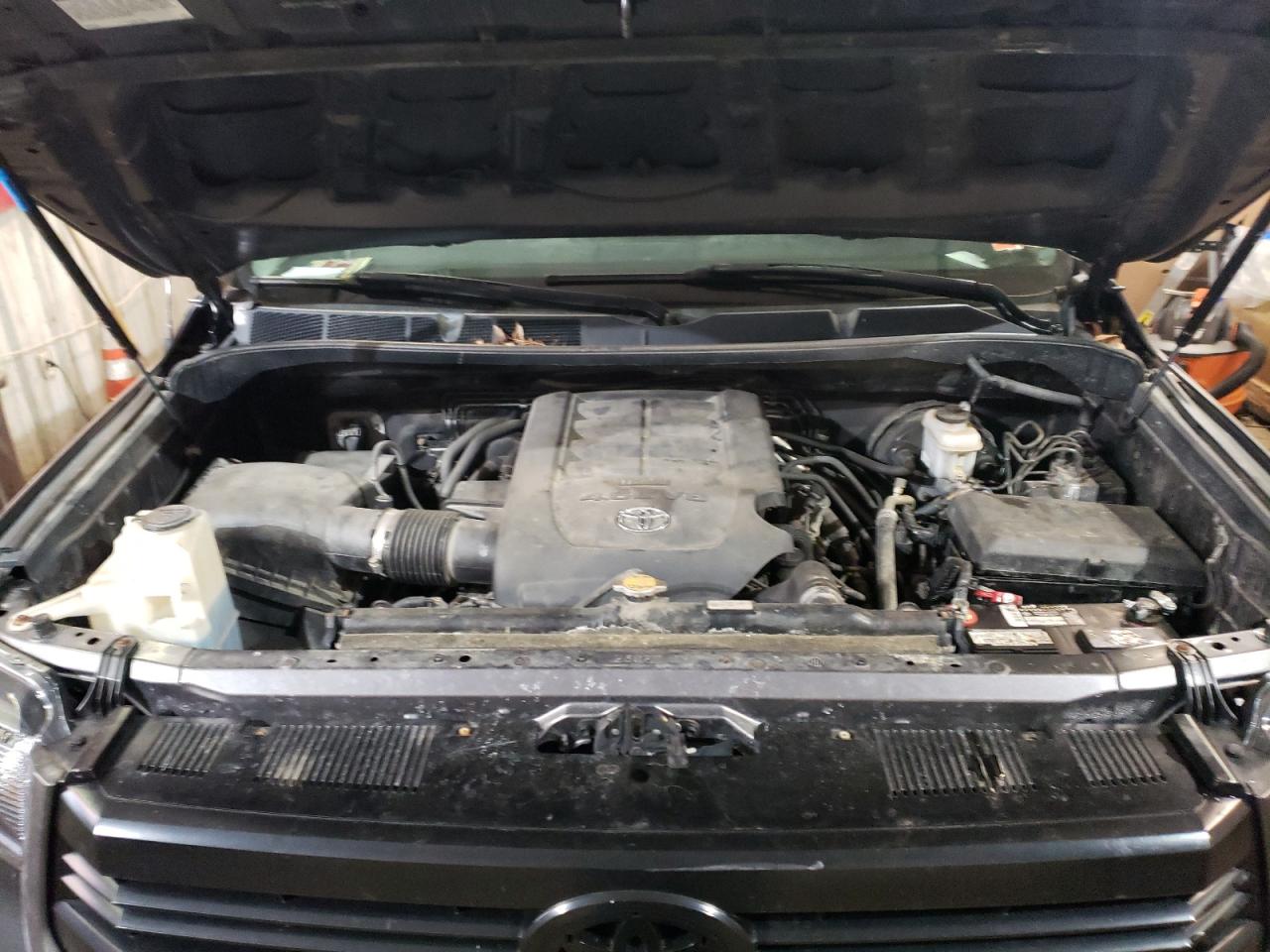 2014 Toyota Tundra - Image 11