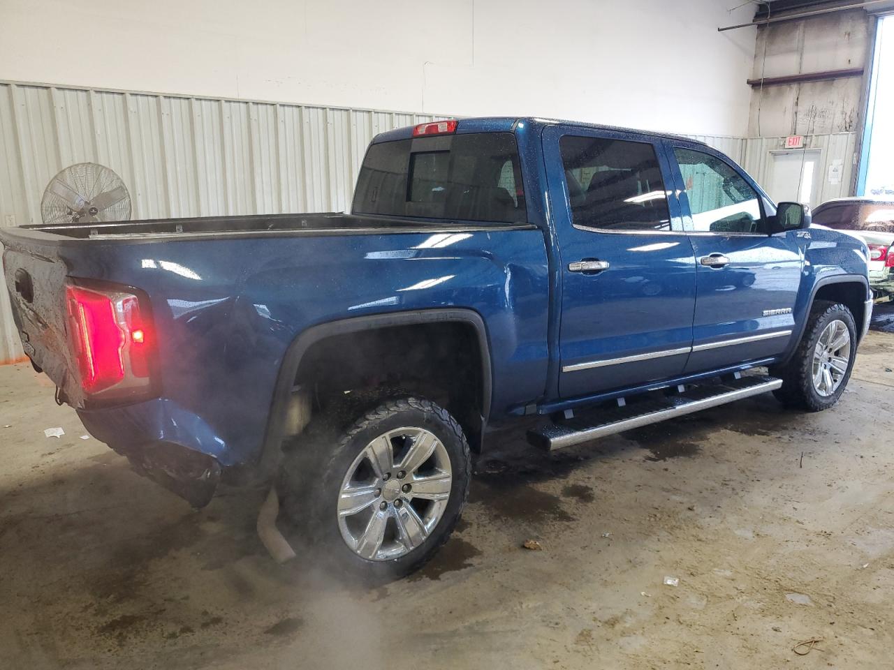 2017 GMC Sierra - Image 3