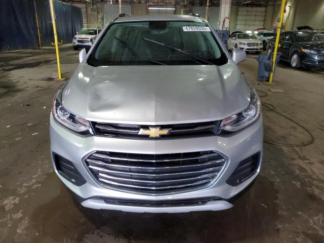  CHEVROLET TRAX 2017 Srebrny