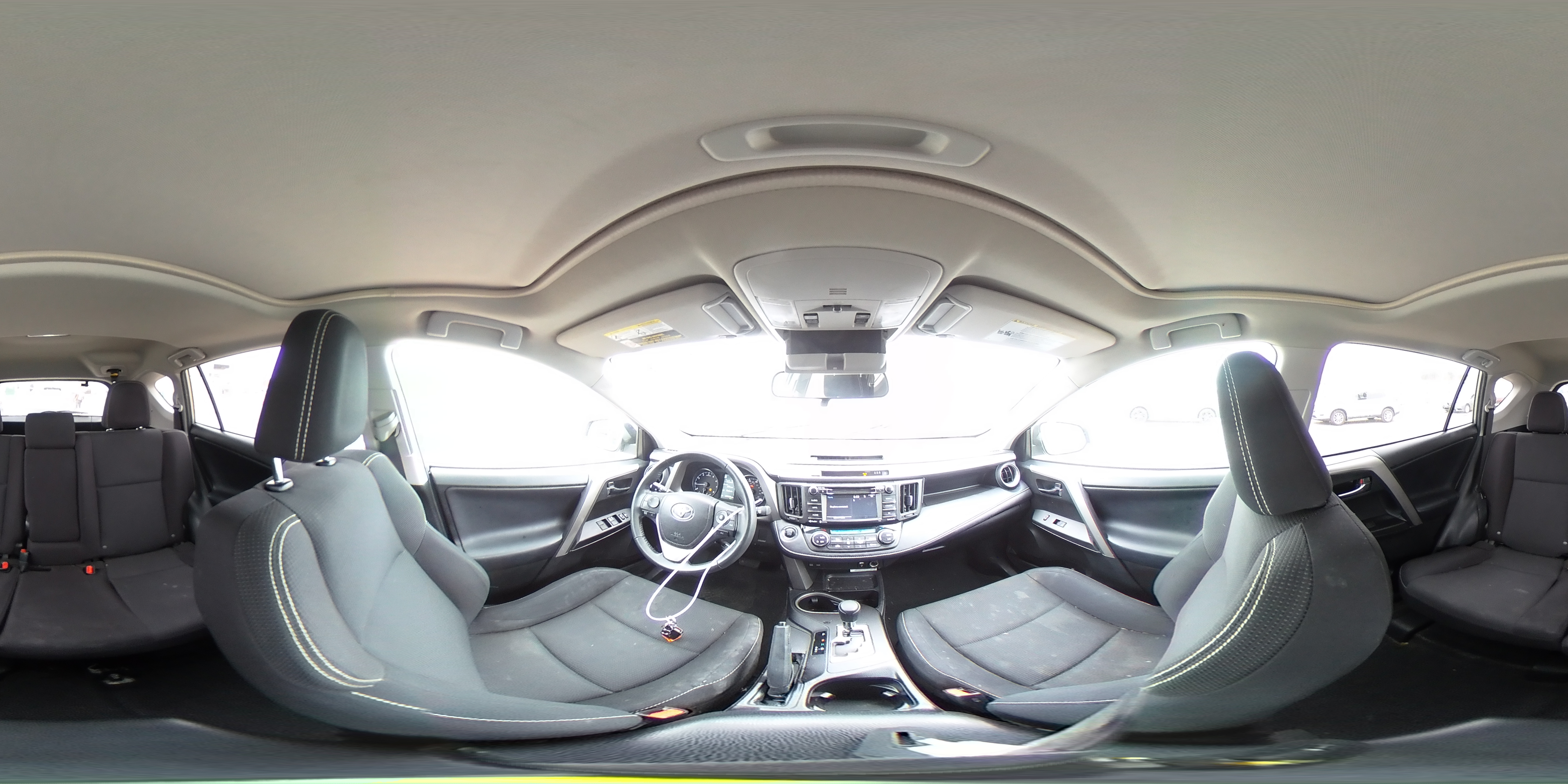 2017 Toyota RAV 4 - Image 13