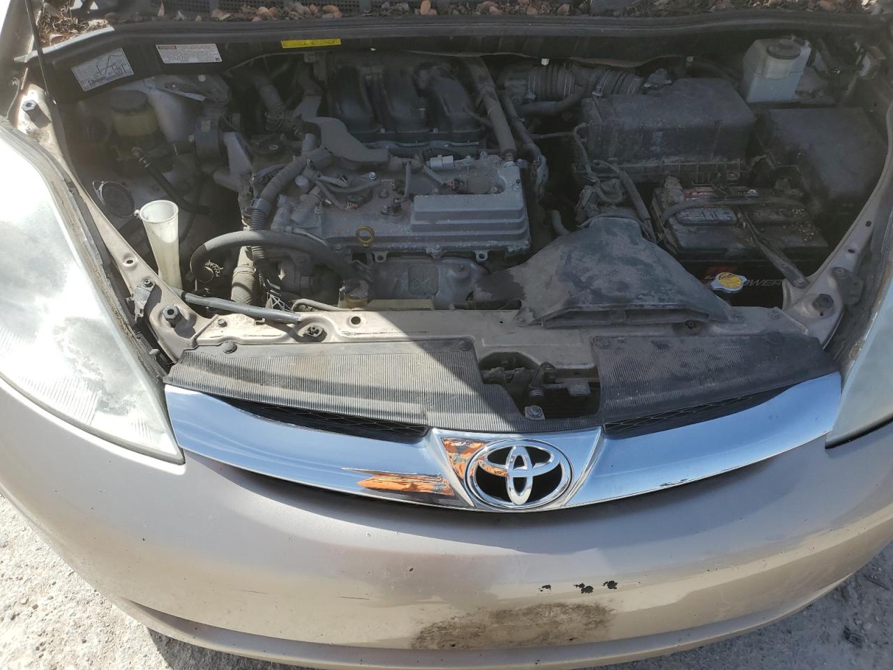 2008 Toyota Sienna - Image 12