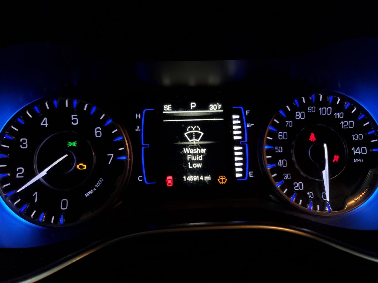2015 Chrysler 200 - Image 9