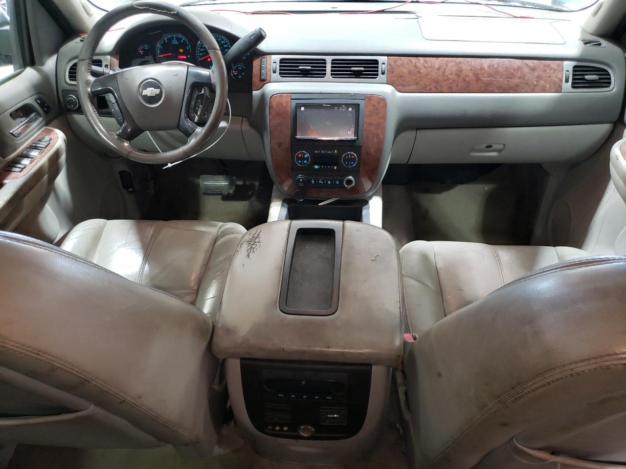 2007 Chevrolet Avalanche - Image 8