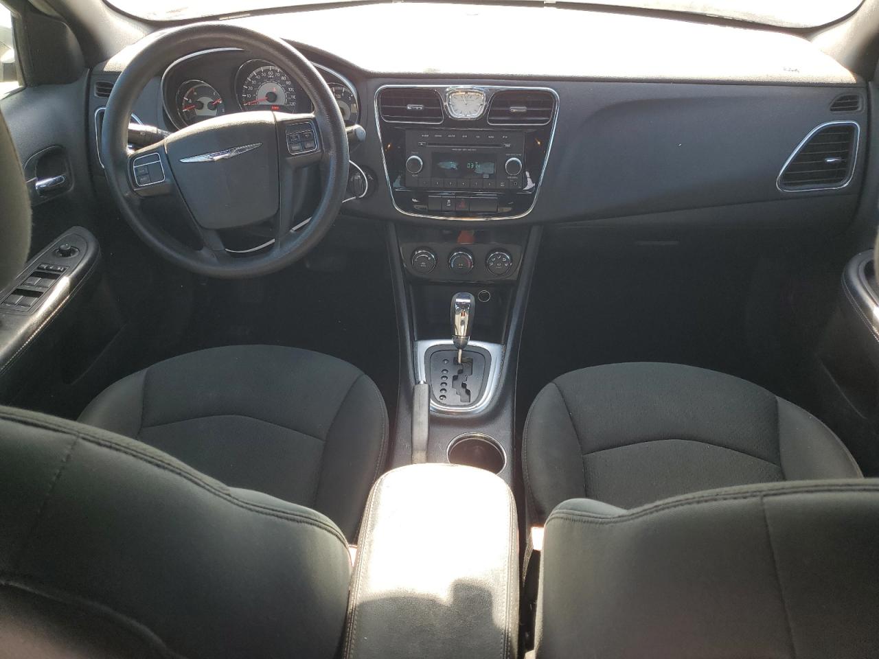 2012 Chrysler 200 - Image 8